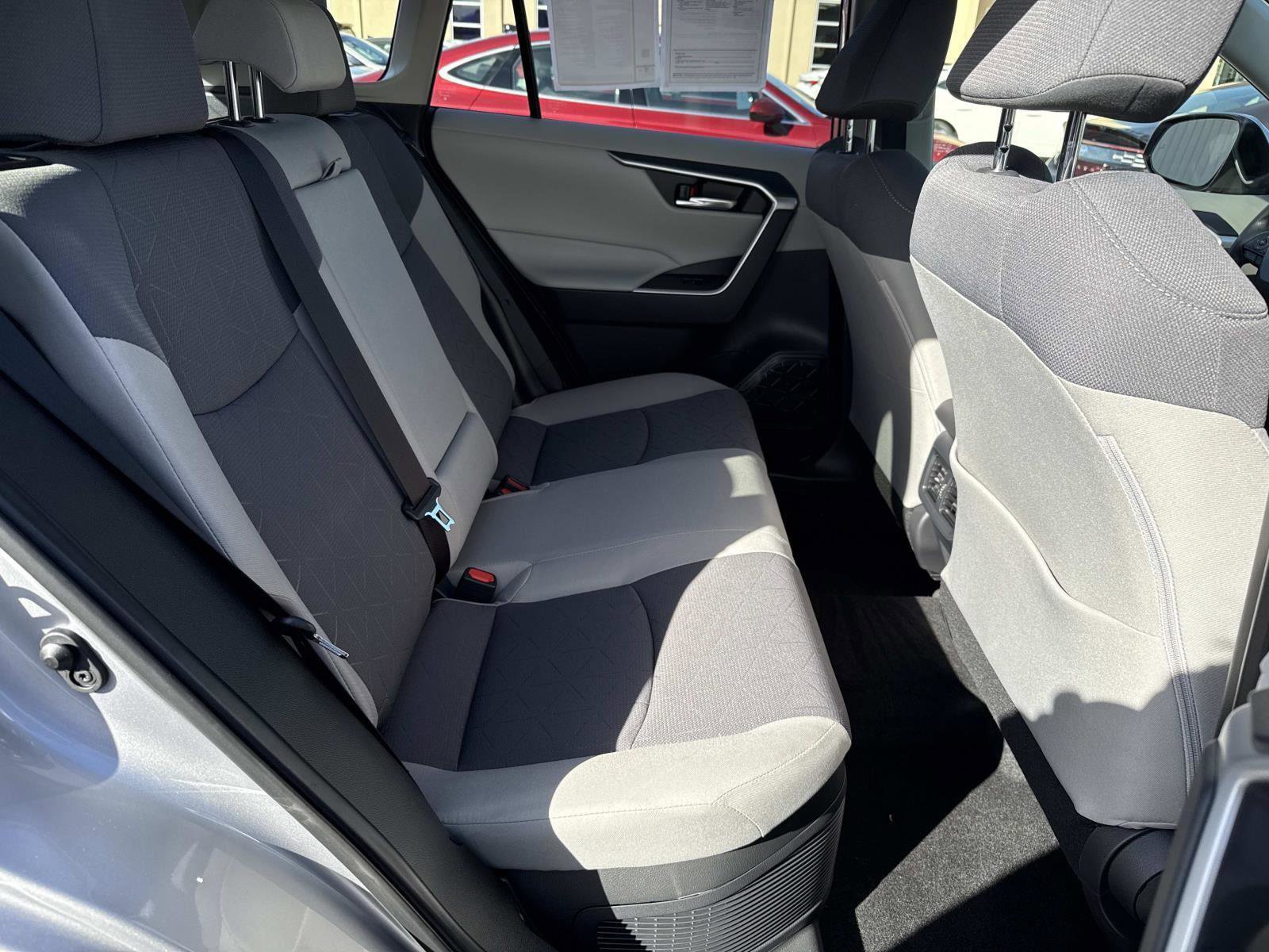 Used 2023 Toyota RAV4 XLE w/ Convenience Package image 21