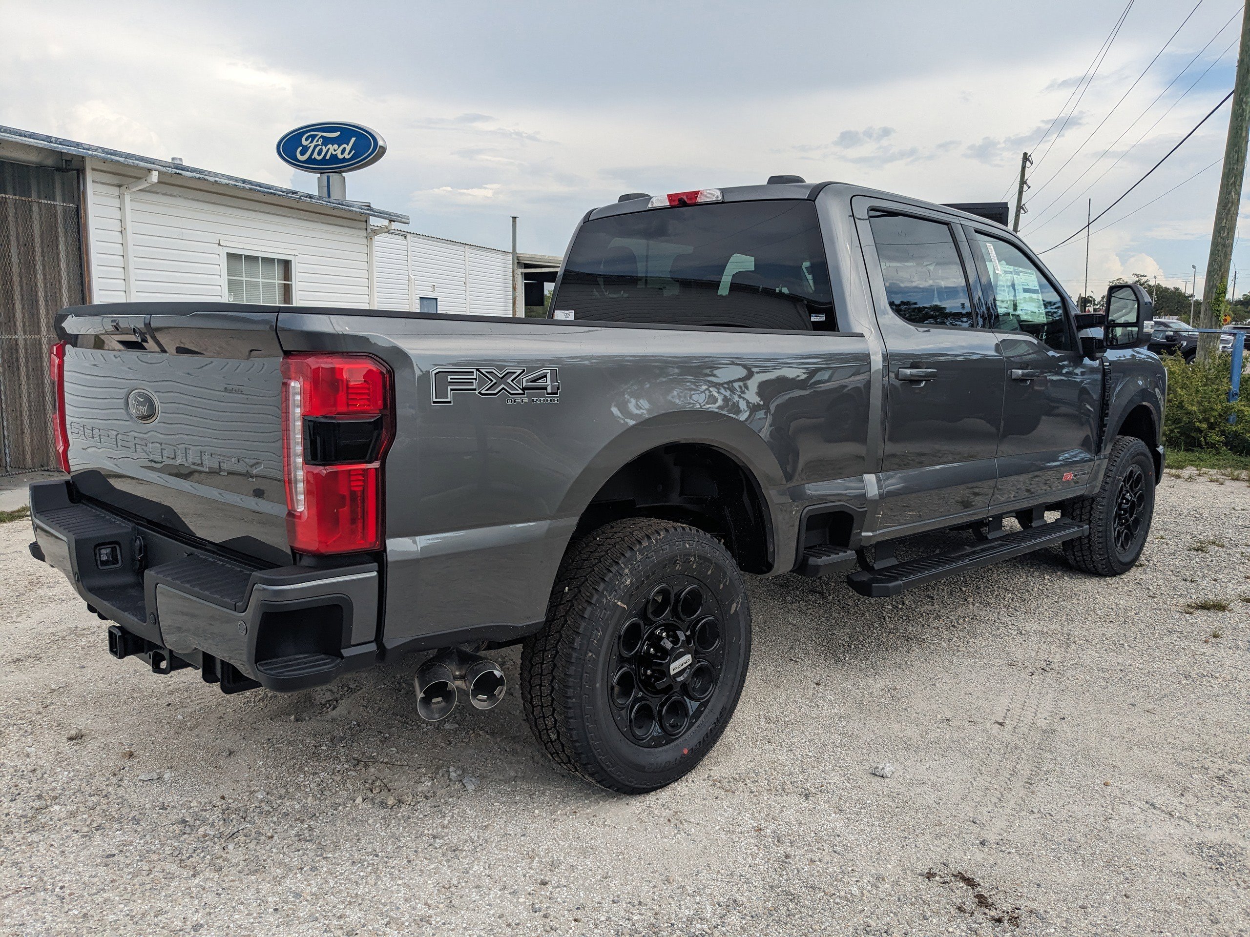 New 2025 Ford F350 Lariat w/ Black Appearance Package image 5