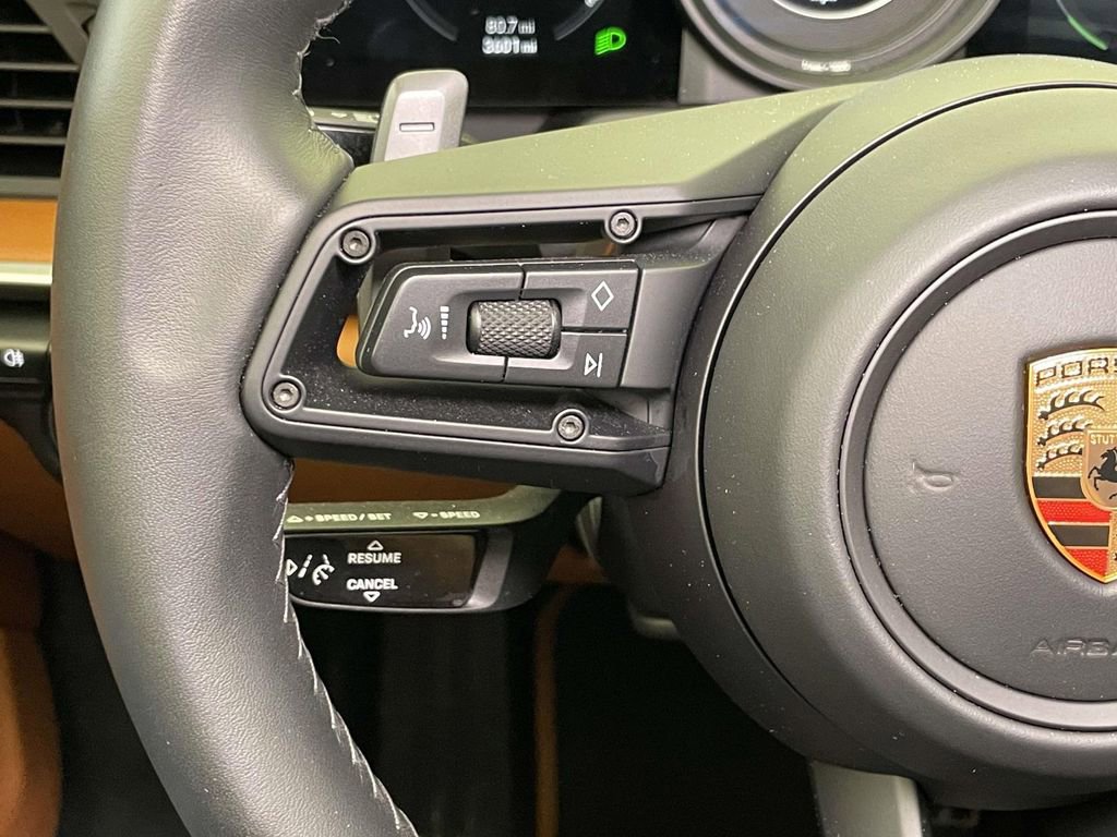 Certified 2024 Porsche 911 Carrera 4S AWD/4WD image 35