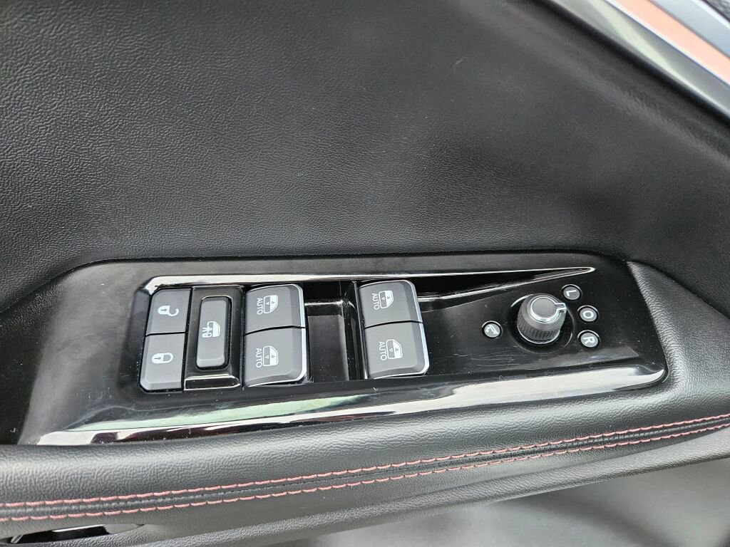 Used 2024 Jeep Wagoneer Launch Edition image 17