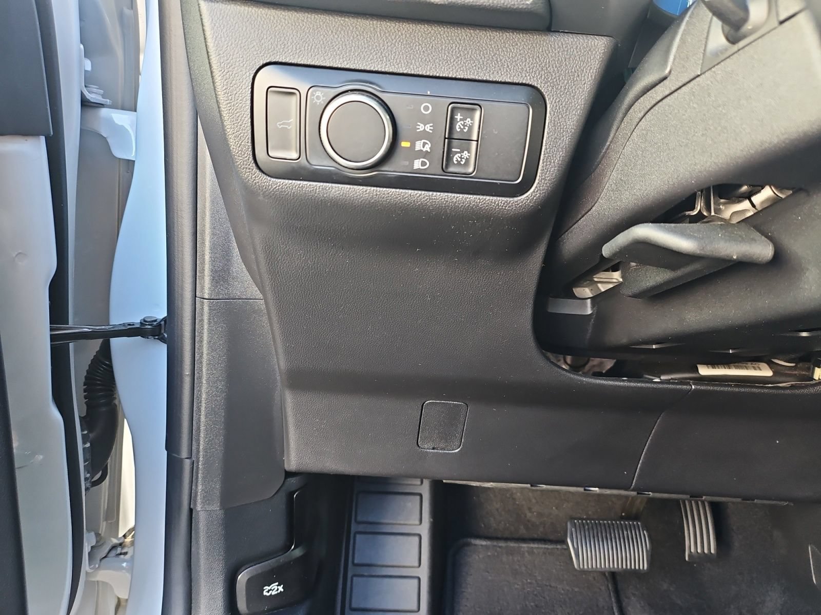 Used 2025 Ford Escape ST-Line w/ Tech Pack #1 FWD image 26