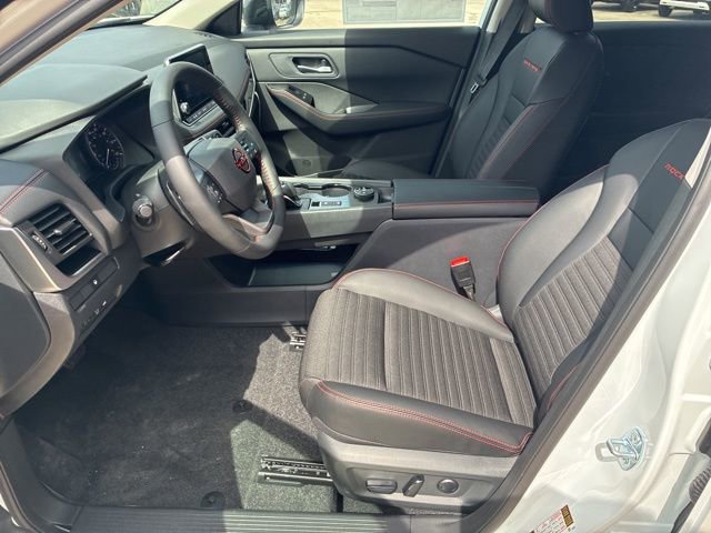 New 2026 Nissan Rogue SV AWD/4WD image 9