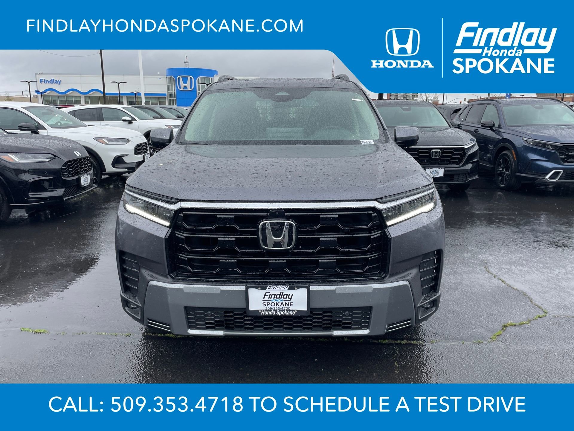New 2026 Honda Pilot Touring image 2