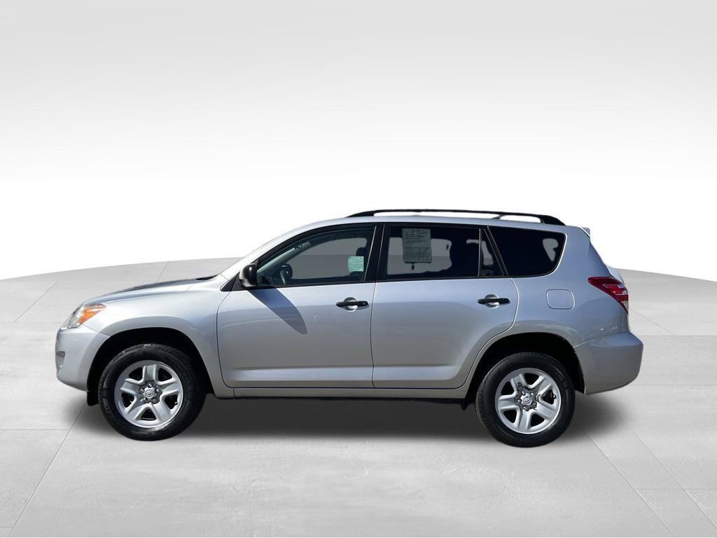 Used 2012 Toyota RAV4 4WD w/ Value Pkg image 2