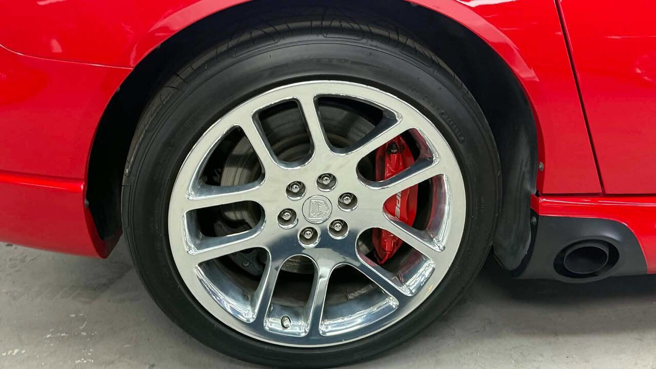 Used 2005 Dodge Viper SRT-10 image 9