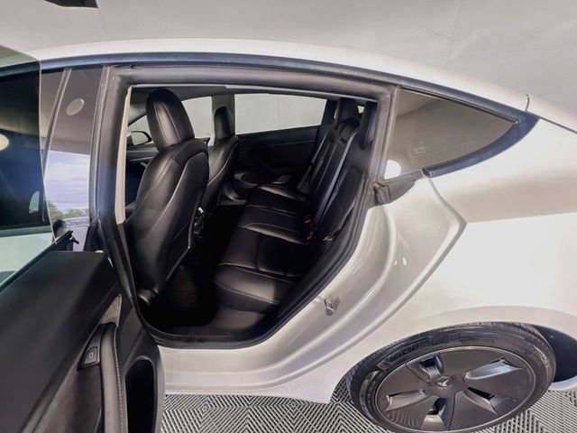 Used 2021 Tesla Model 3 Standard Range Plus RWD image 26