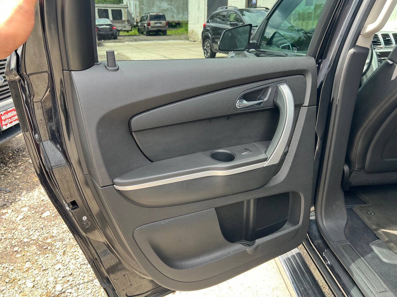 Used 2012 GMC Acadia SLT w/ LPO, 'HIT The Road' Package AWD/4WD image 9