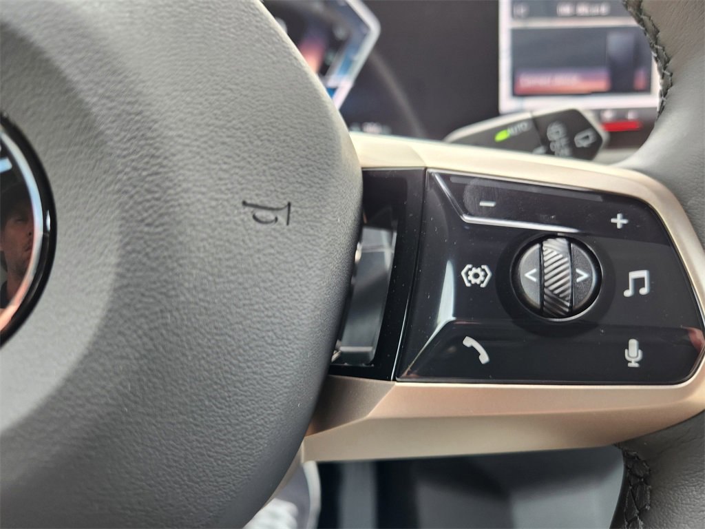 New 2026 BMW iX xDrive45 image 29