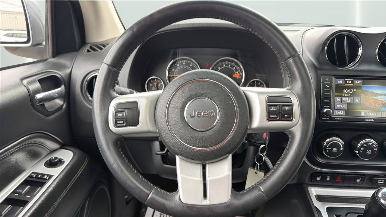 Used 2016 Jeep Compass High Altitude AWD/4WD image 22