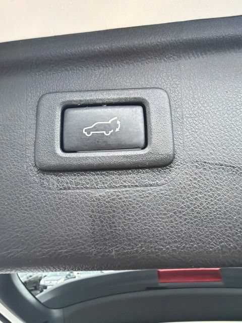 Used 2019 Subaru Outback 2.5i Touring AWD/4WD image 27