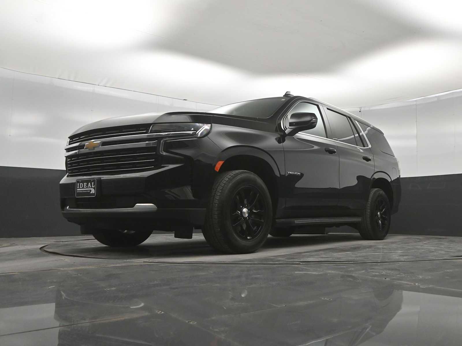 Used 2023 Chevrolet Tahoe LT w/ Luxury Package AWD/4WD image 35