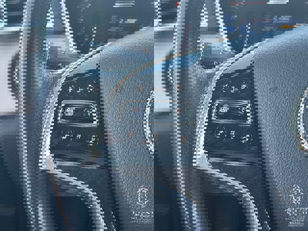 Used 2015 Cadillac SRX Performance w/ Driver Awareness Package image 22