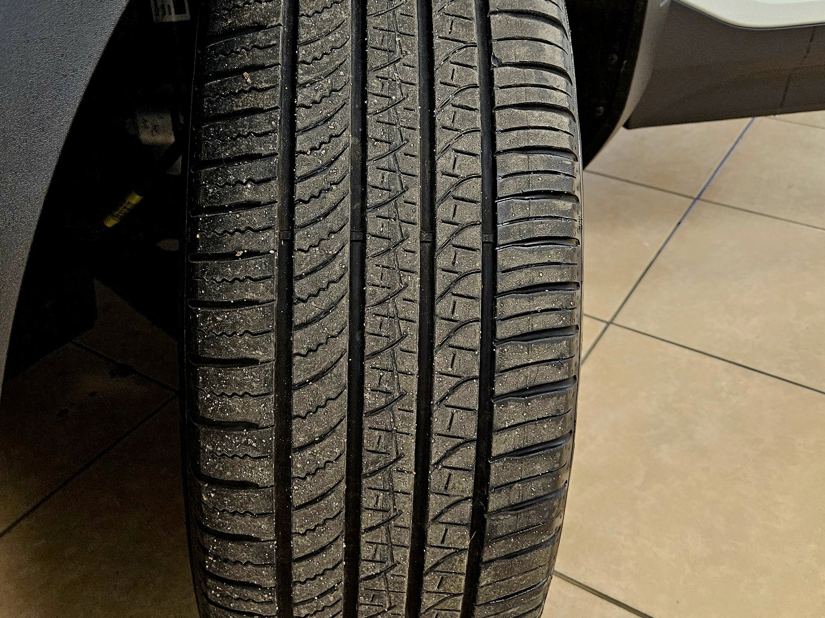 Used 2023 Volvo XC40 Recharge Ultimate image 46