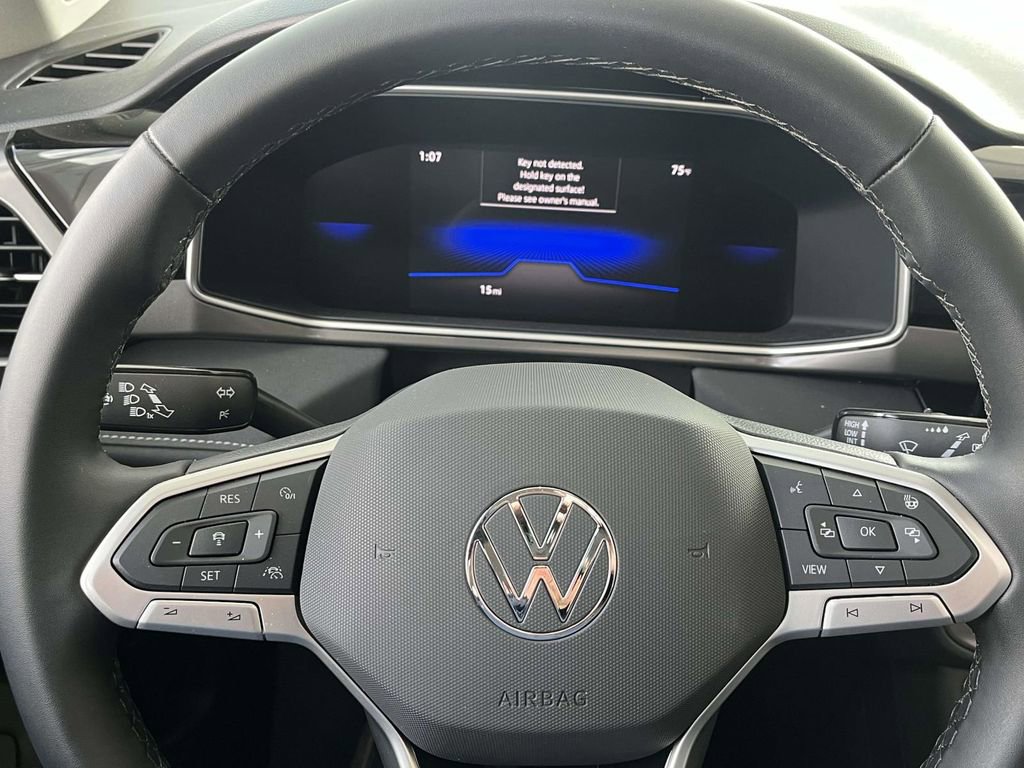 New 2025 Volkswagen Taos SE AWD/4WD image 18