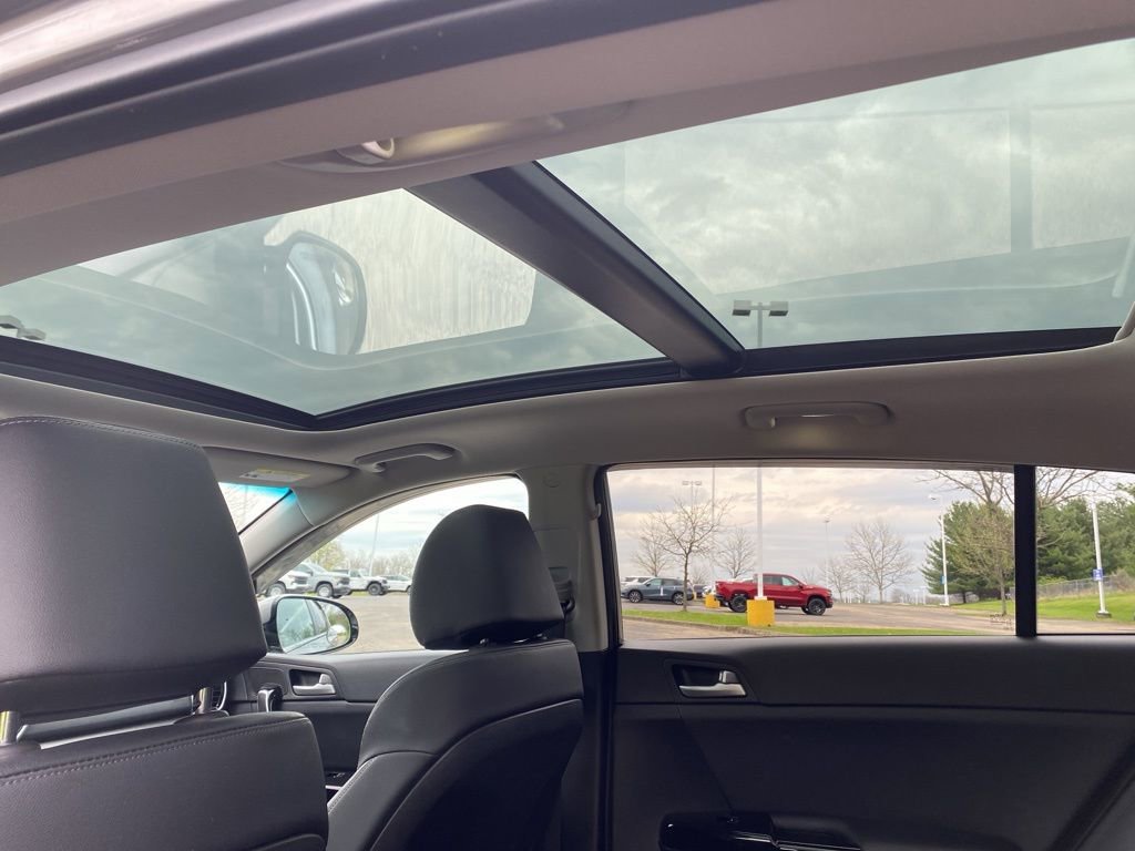 Certified 2020 Kia Sportage EX w/ Option Group 15 AWD/4WD image 21