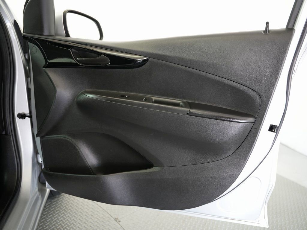 Used 2021 Chevrolet Spark LT FWD image 43
