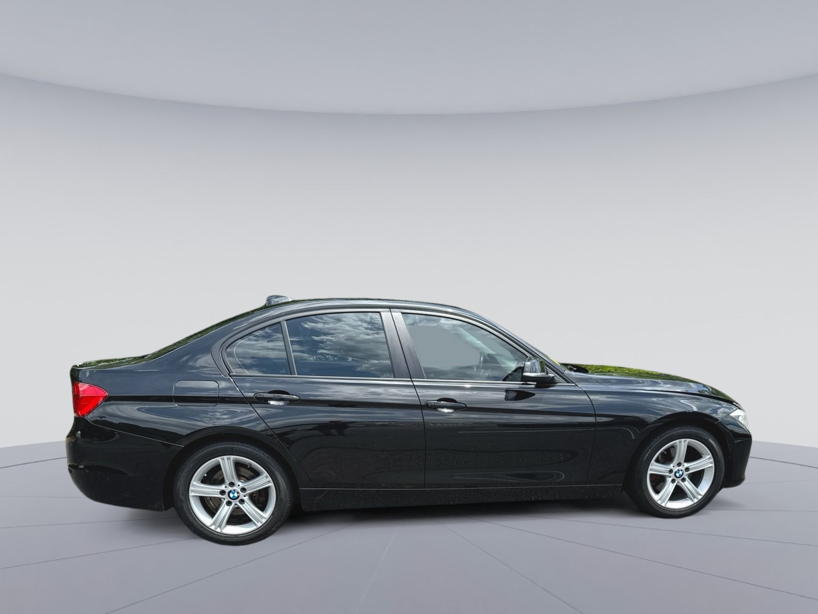 Used 2013 BMW 328i xDrive Sedan AWD/4WD image 32