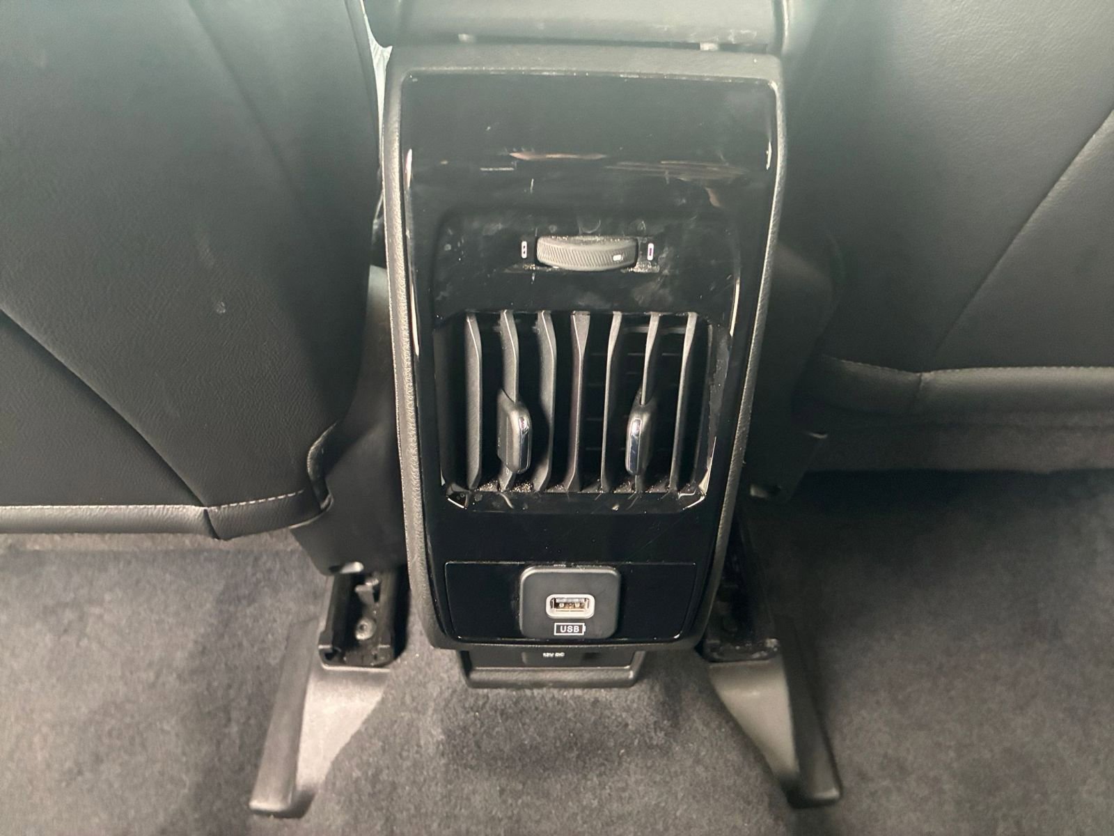 Used 2025 Jeep Compass Limited image 23