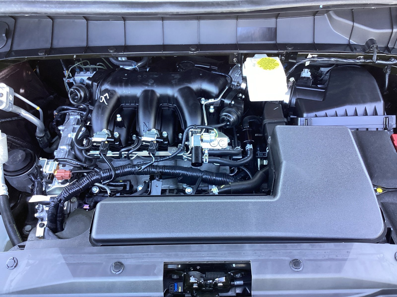 Used 2025 Nissan Pathfinder SL image 37