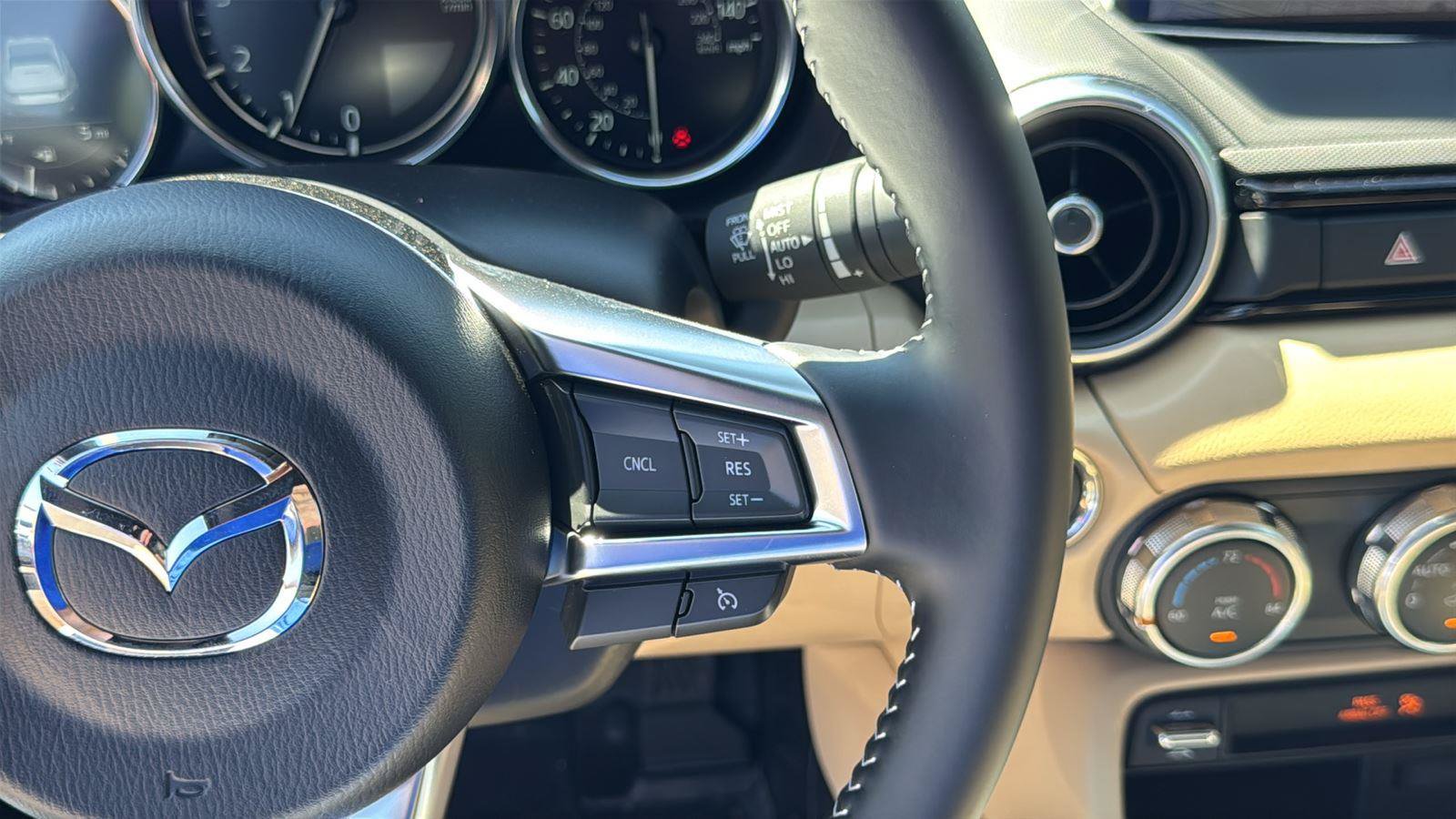 New 2026 MAZDA MX-5 Miata RF Grand Touring RWD image 13