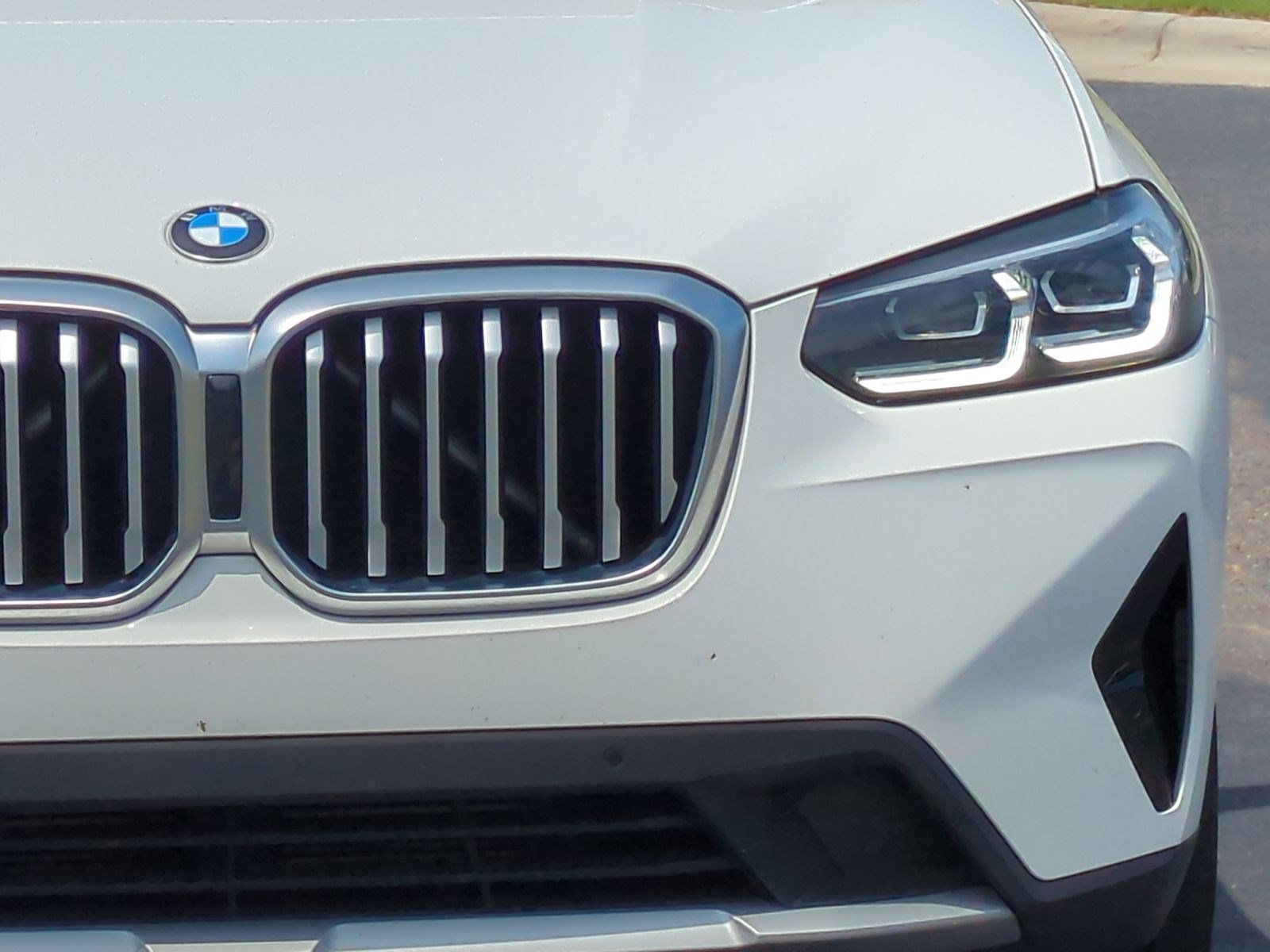 Used 2022 BMW X3 xDrive30i w/ Convenience Package AWD/4WD image 5