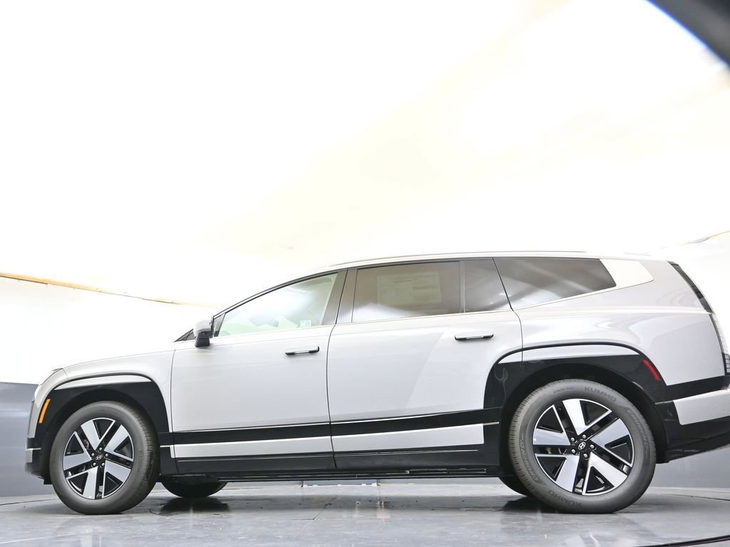 New 2026 Hyundai Ioniq 9 SEL image 38