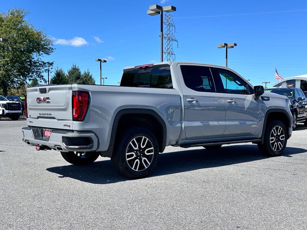 Certified 2024 GMC Sierra 1500 AT4 w/ Technology Package AWD/4WD image 10