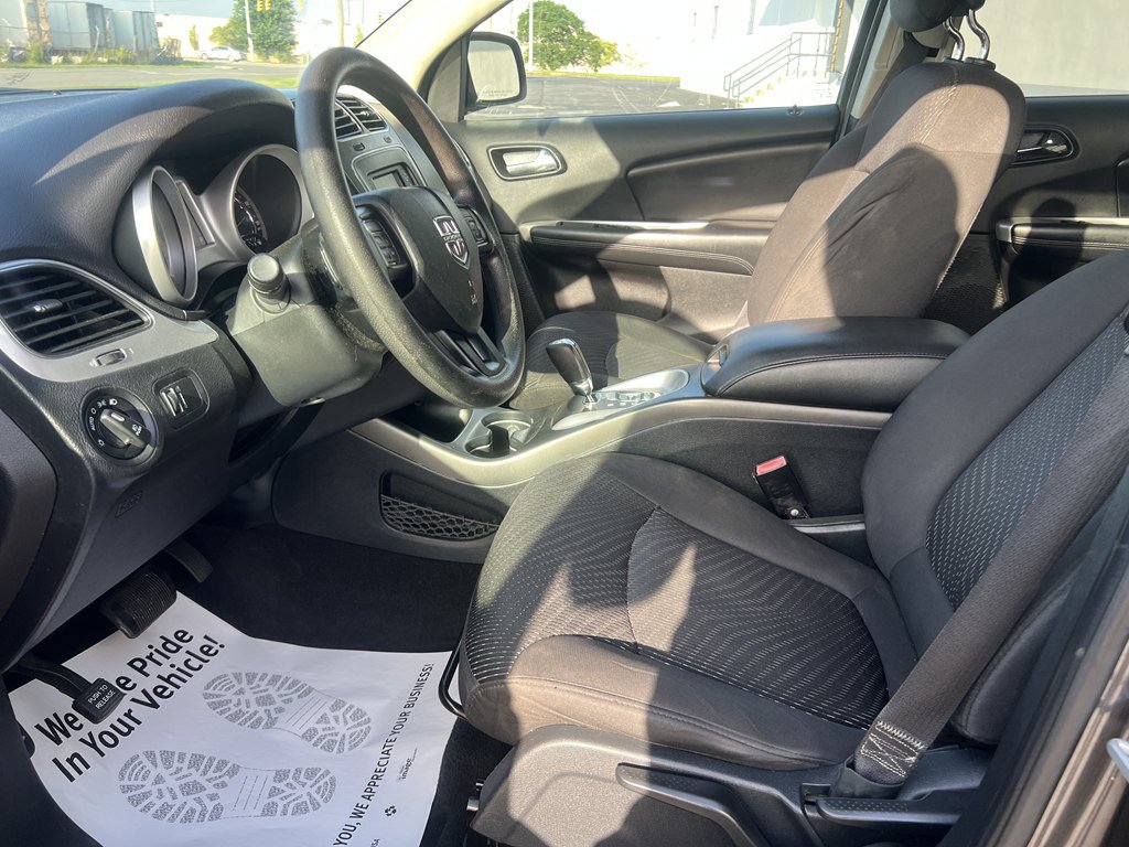 Used 2017 Dodge Journey SXT AWD/4WD image 19