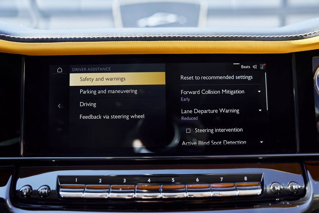 Used 2025 Rolls-Royce Cullinan AWD/4WD image 77