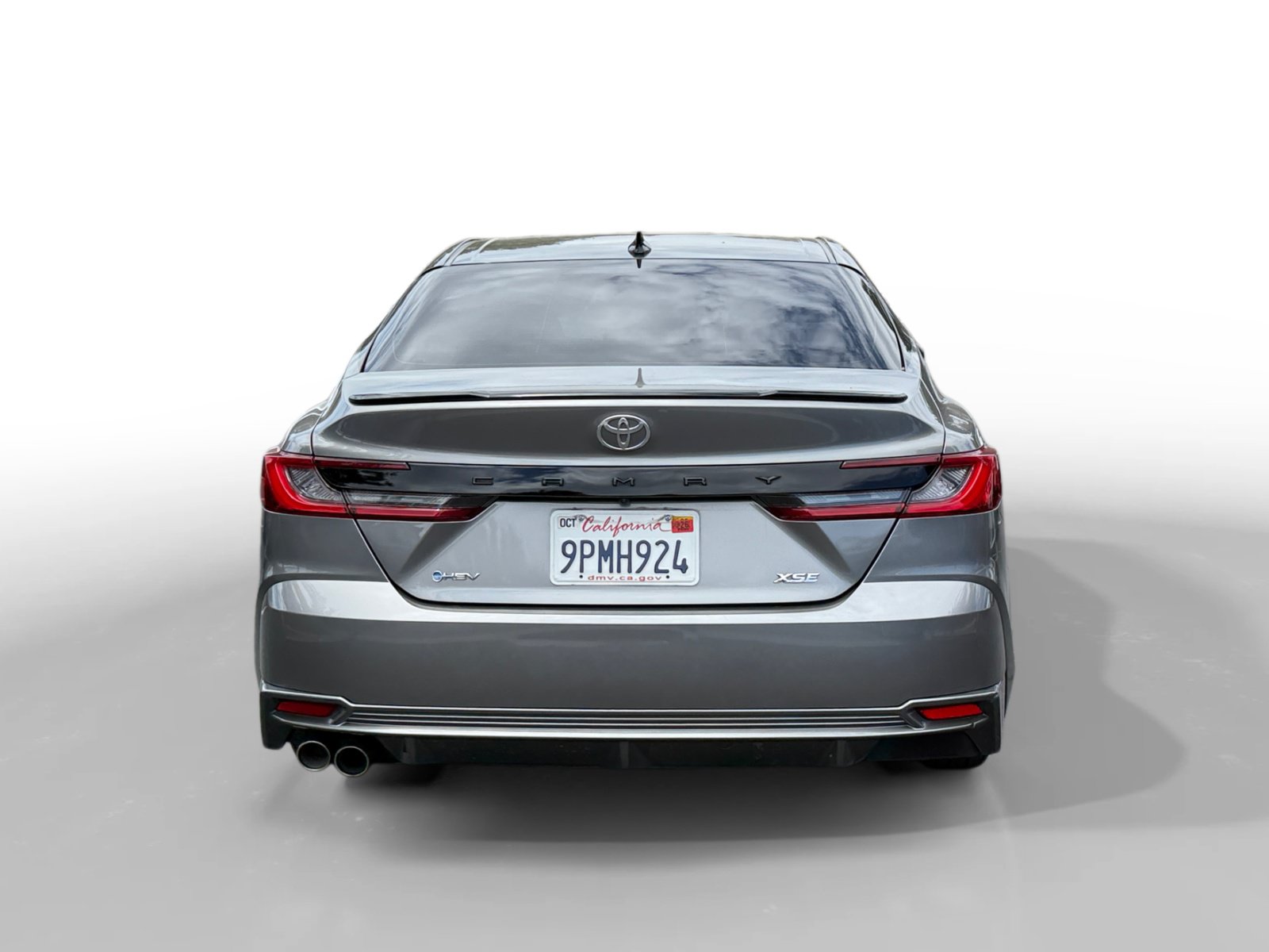 Used 2025 Toyota Camry XSE FWD image 4
