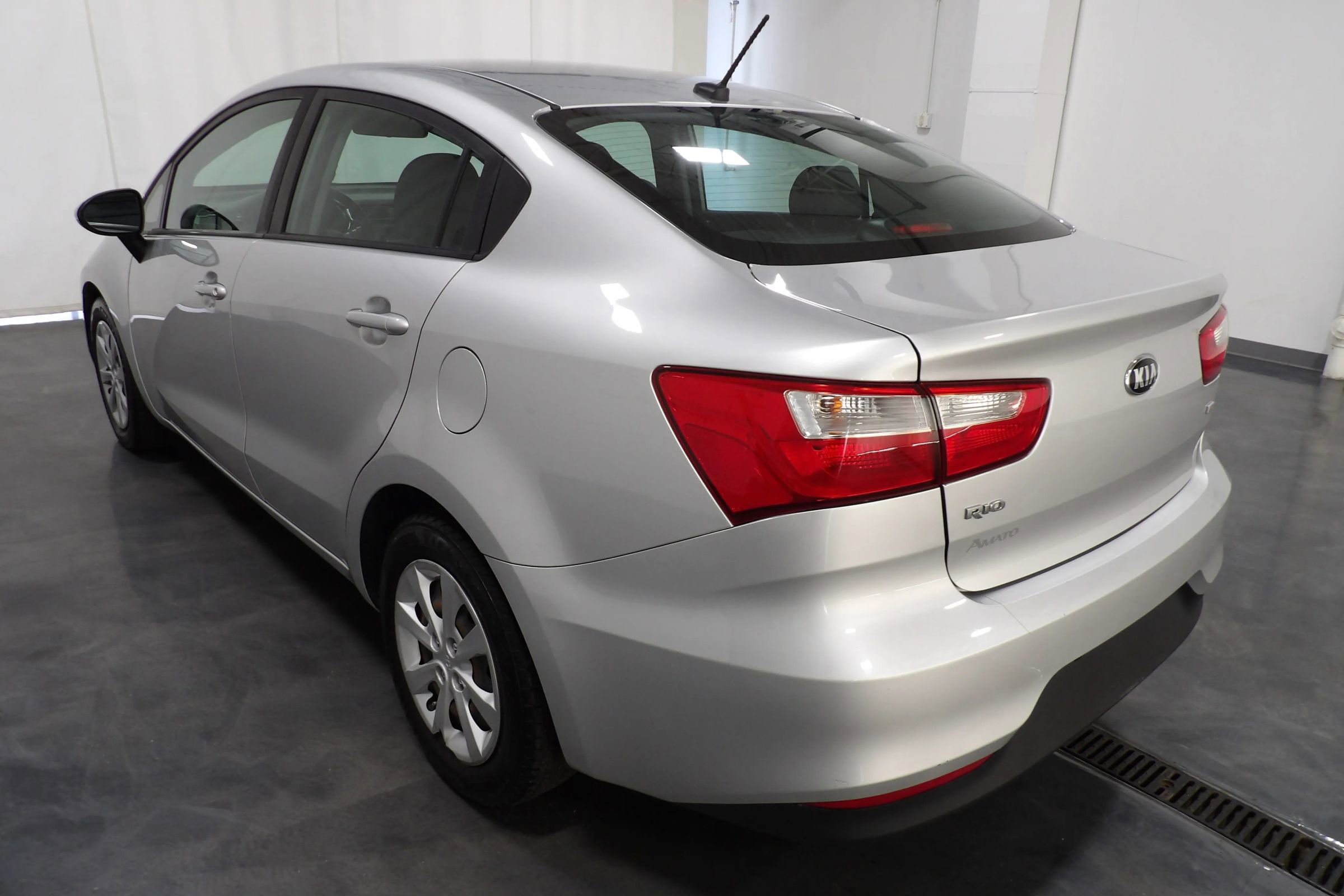 Used 2017 Kia Rio LX w/ Power Package image 6