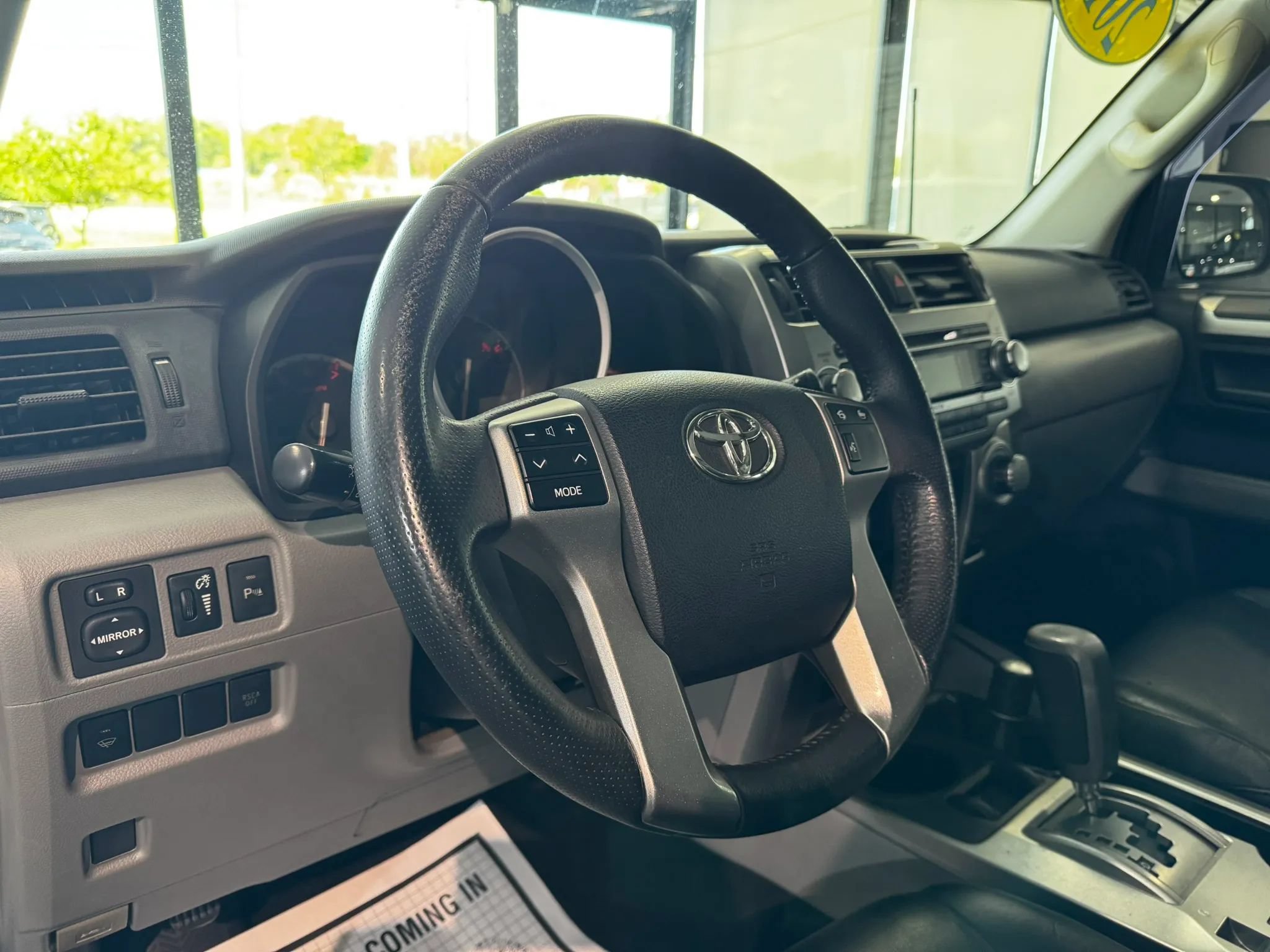 Used 2011 Toyota 4Runner SR5 w/ Premium Pkg w/Leather AWD/4WD image 23