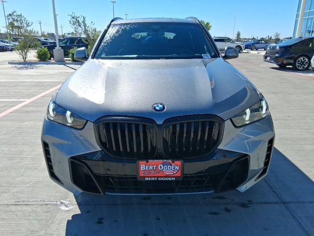 New 2026 BMW X5 xDrive40i w/ M Sport Package AWD/4WD image 2