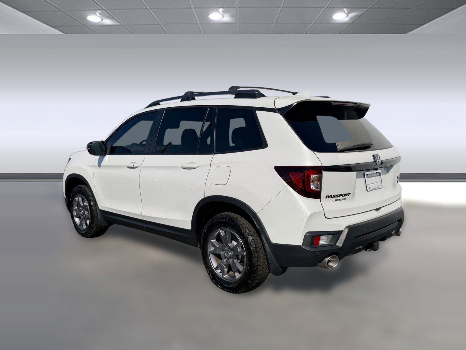 Used 2024 Honda Passport TrailSport image 3
