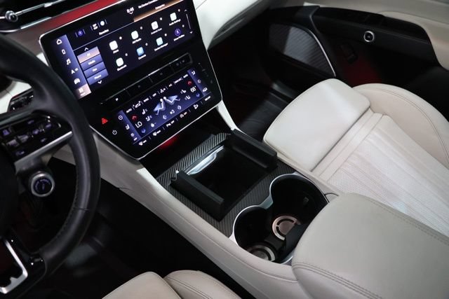 Used 2023 Maserati Grecale Modena AWD/4WD image 29