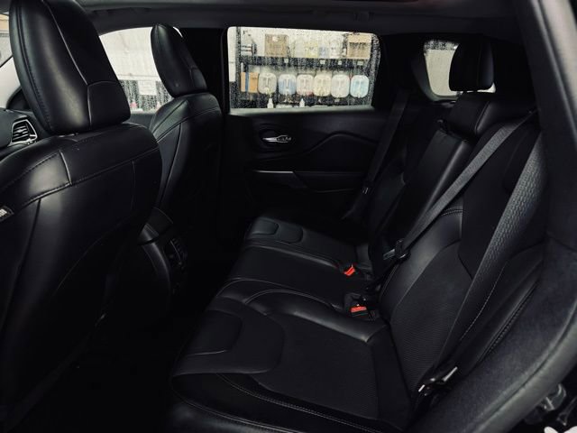 Used 2022 Jeep Cherokee Limited image 20