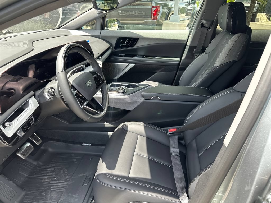 New 2027 Cadillac Optiq Luxury RWD image 23