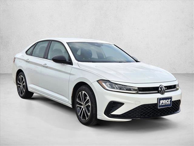 Used 2025 Volkswagen Jetta Sport image 3