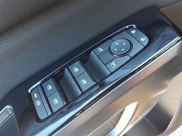 New 2026 Nissan Pathfinder SL image 17