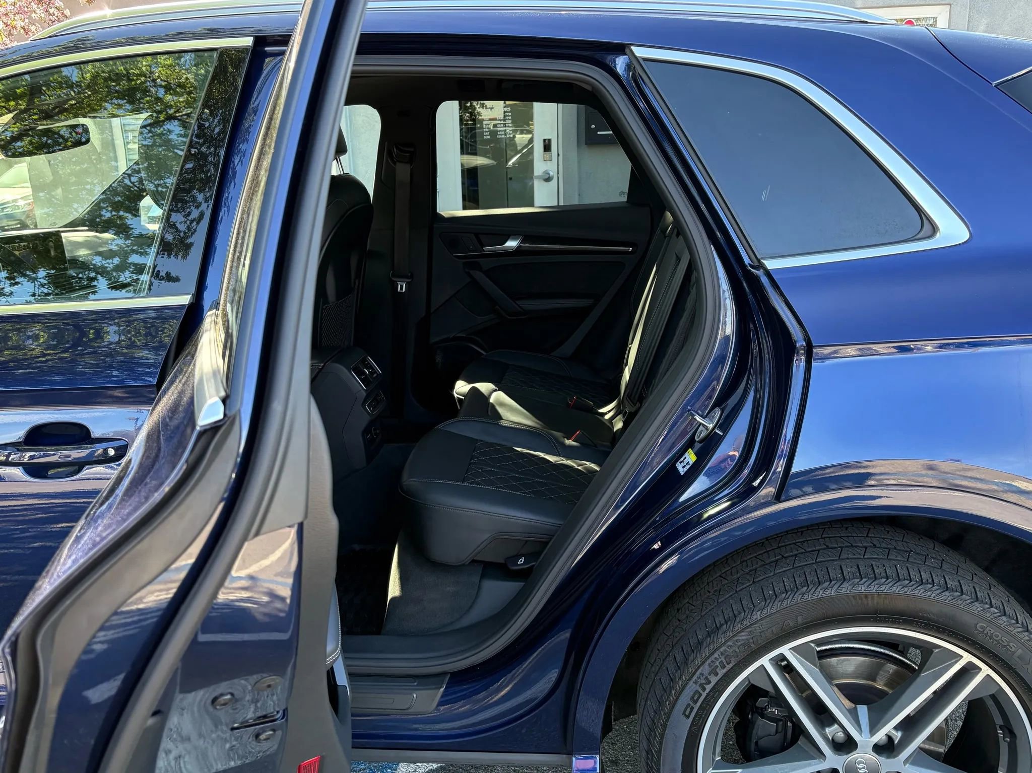 Used 2019 Audi SQ5 Premium Plus w/ Premium Plus Package image 11