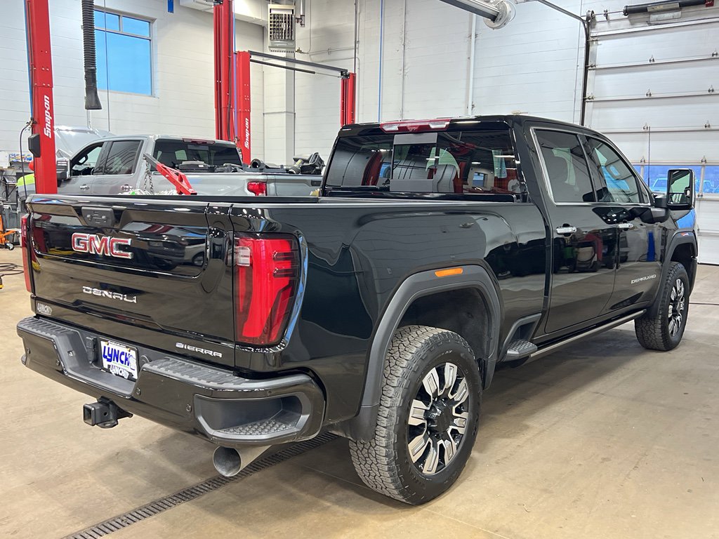 Used 2024 GMC Sierra 2500 Denali w/ Denali Reserve Package image 4