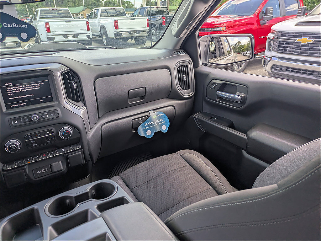 Certified 2025 Chevrolet Silverado 1500 Custom Trail Boss w/ Dark Appearance Package AWD/4WD image 17