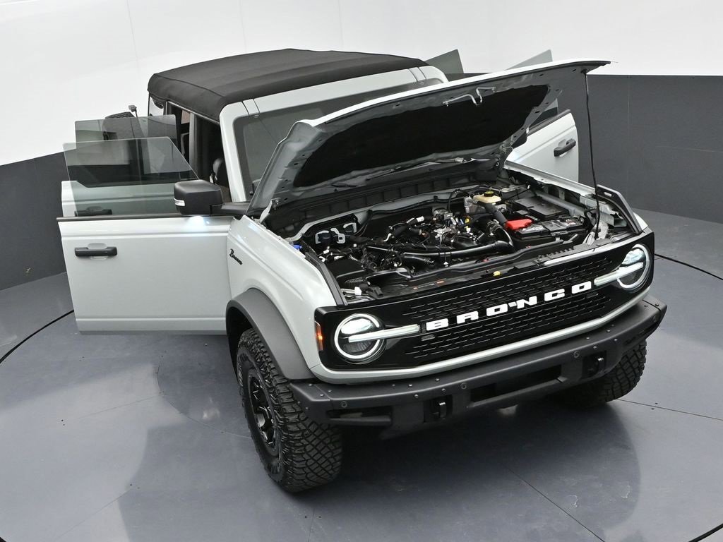 Used 2023 Ford Bronco Wildtrak image 46