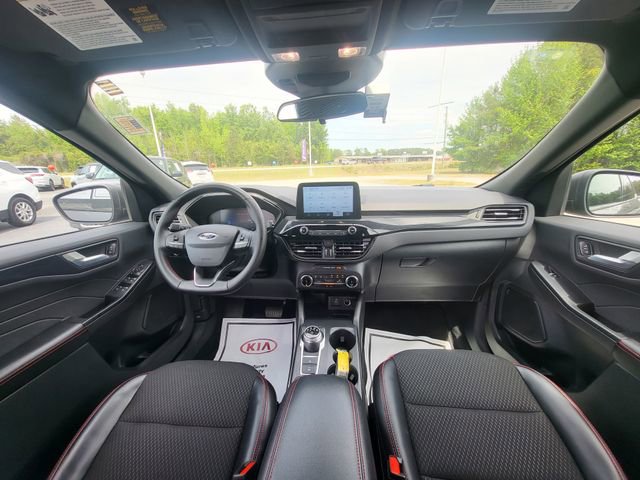 Used 2025 Ford Escape ST-Line FWD image 14