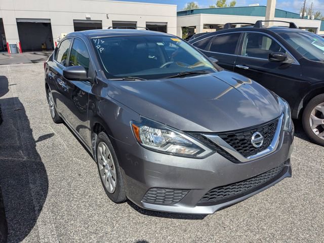 Used 2016 Nissan Sentra SV image 1