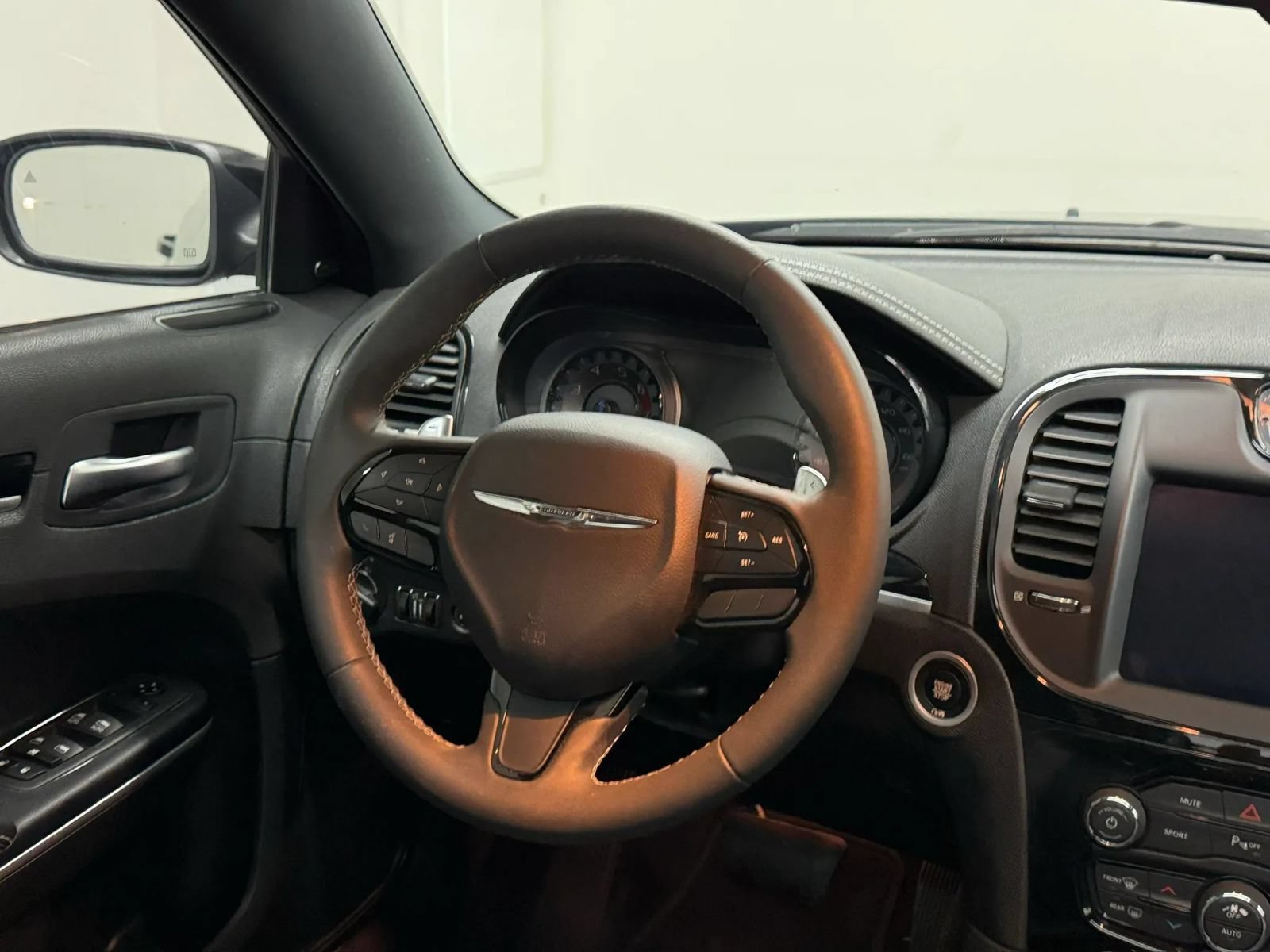 Used 2022 Chrysler 300 S RWD image 26