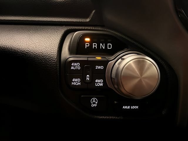 Used 2020 RAM 1500 Laramie AWD/4WD image 34