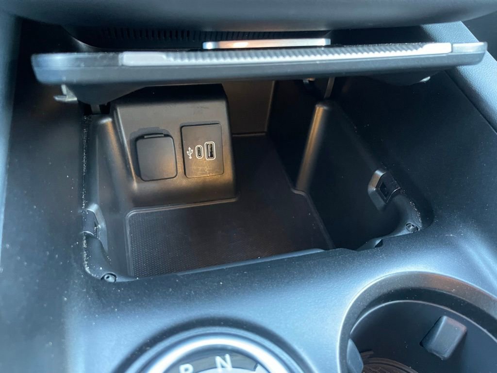 Used 2025 Ford Explorer ST-Line AWD/4WD image 14