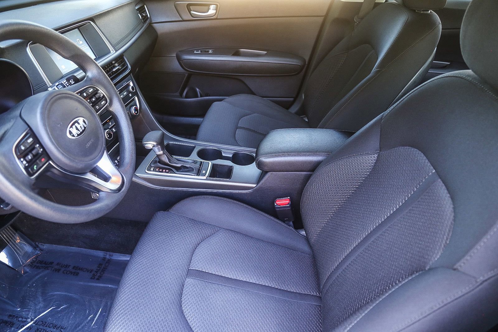 Used 2018 Kia Optima LX w/ 17" Alloy Wheels Package image 16