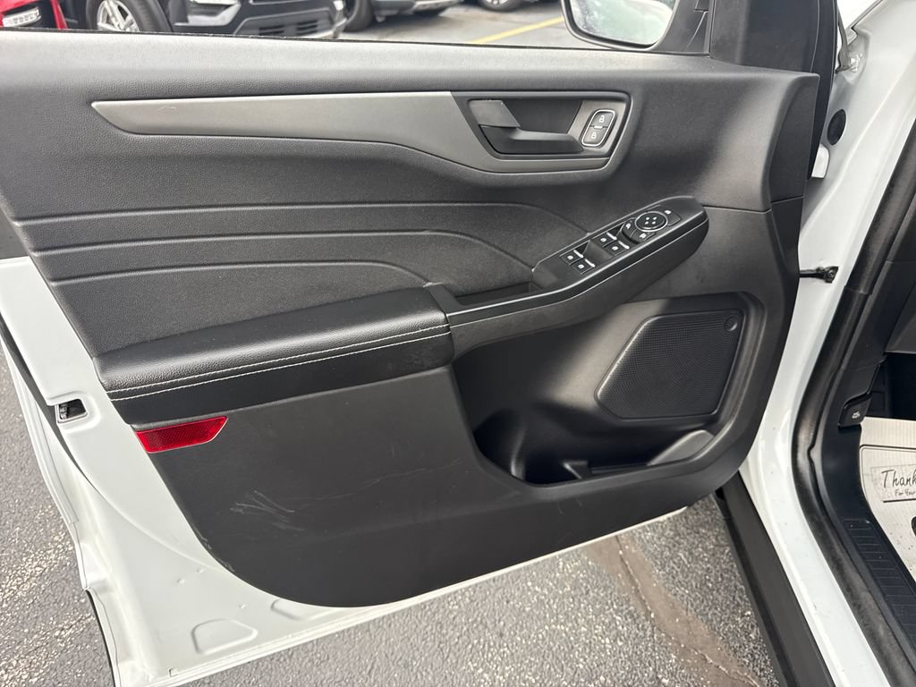 Used 2025 Ford Escape Active AWD/4WD image 26